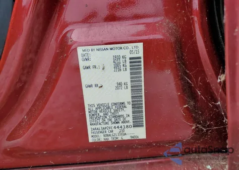 2015 Nissan Altima 2.5 z USA, uszkodzony, nr VIN 1N4AL3AP2FC444180